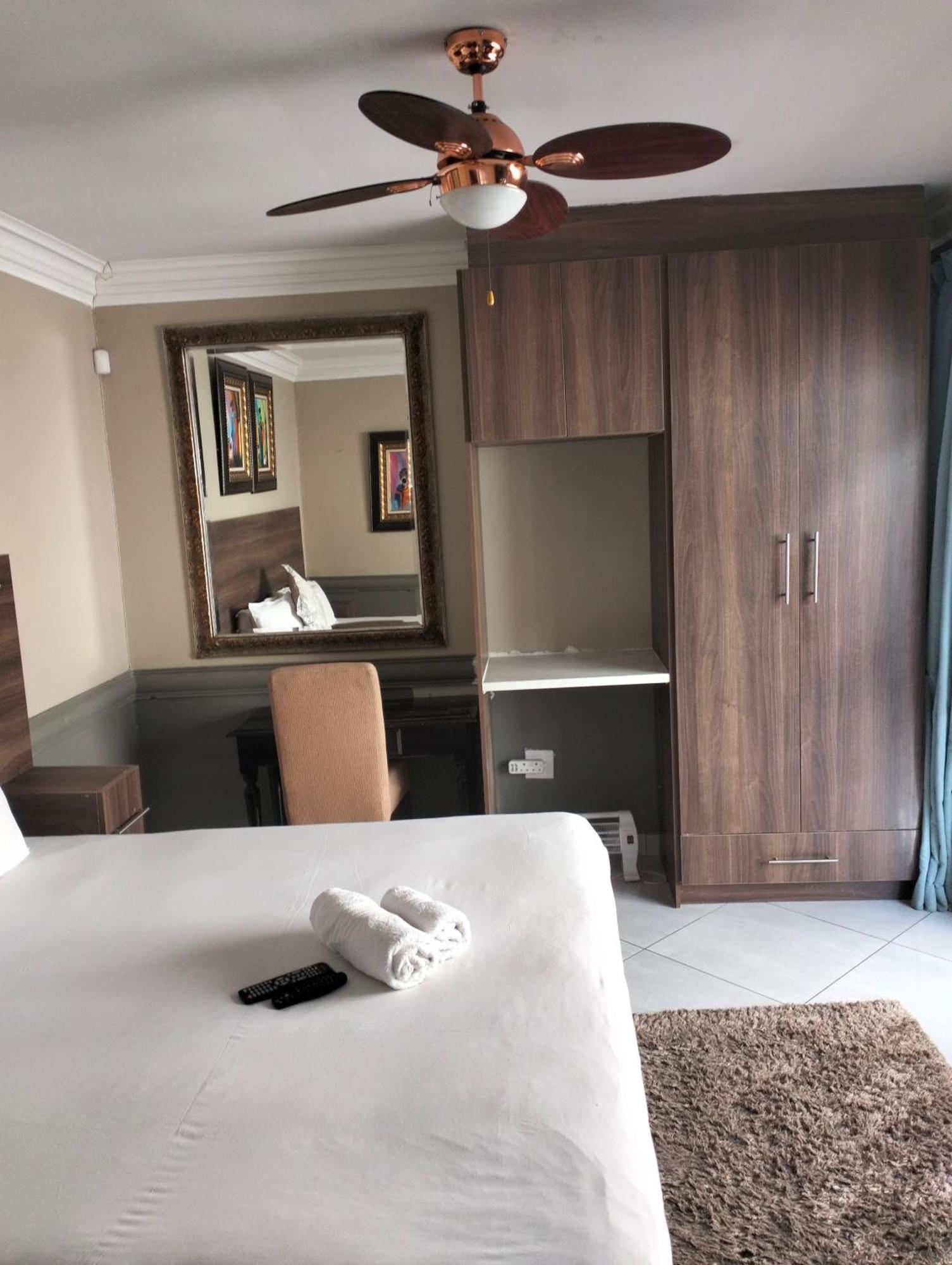Sunrise Boutique Hotel Witbank Exterior photo